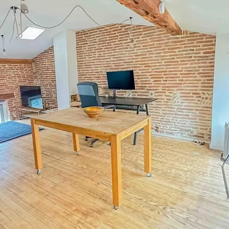 Cosy Loft Spacieux - Centre. Апартаменты